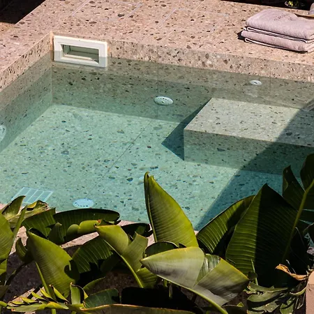 Kaptara Premium Villa, Plunge Pool & Jacuzzis Villa Koutouloufari