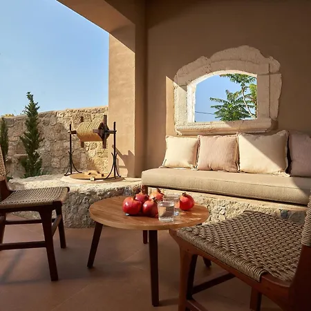 Kaptara Premium Villa, Plunge Pool & Jacuzzis Villa