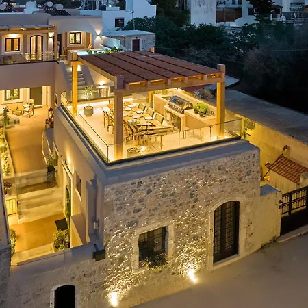 Kaptara Premium Villa, Plunge Pool & Jacuzzis Villa *